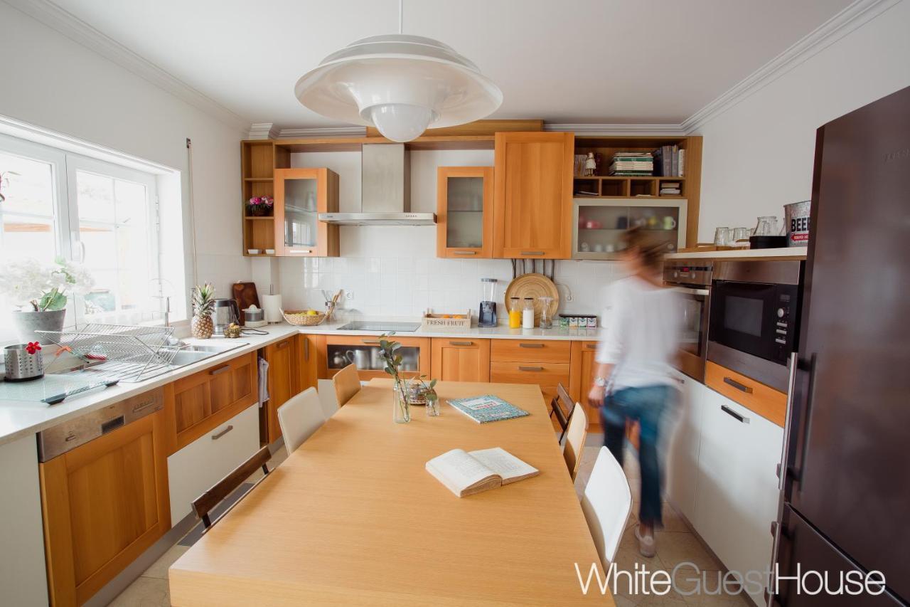 White Guest House Пениши Экстерьер фото