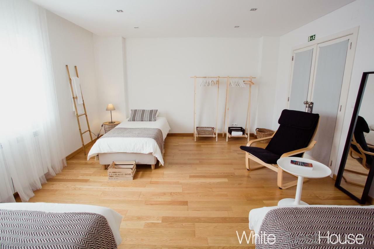 White Guest House Пениши Экстерьер фото